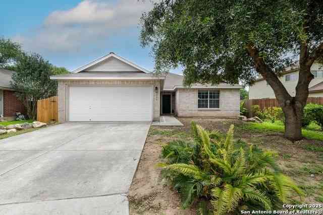 Homes For Sale - 6706 Tezel Oaks<br/> San Antonio, TX 78250