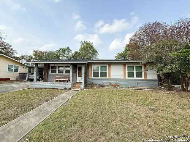 Homes For Sale - 880 Merriweather<br/> New Braunfels, TX 78130