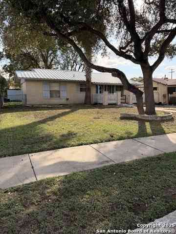 Homes For Sale - 5006 Creekmoor<br/> San Antonio, TX 78220