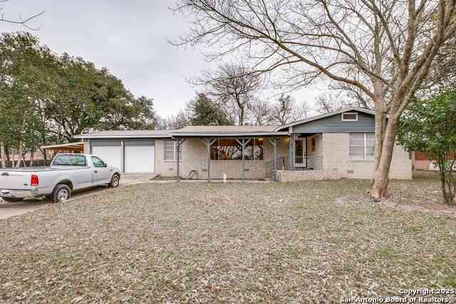 Homes For Sale - 6531 Fox Run<br/> San Antonio, TX 78233