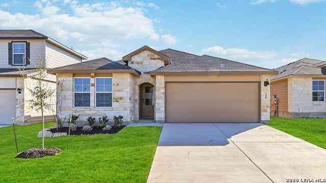 Homes For Sale - 140 Hazel Peak<br/> Boerne, TX 78006