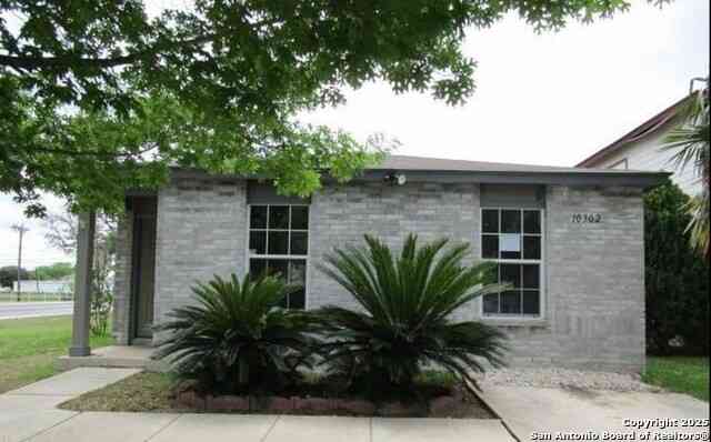 Homes For Sale - 10302 Shady Meadows<br/> San Antonio, TX 78245