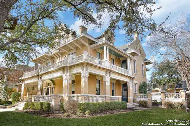 Homes For Sale - 501 W French Pl<br/> San Antonio, TX 78212