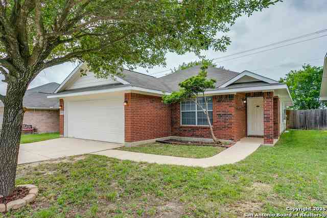 Homes For Sale - 5735 Cardinal Falls<br/> San Antonio, TX 78239