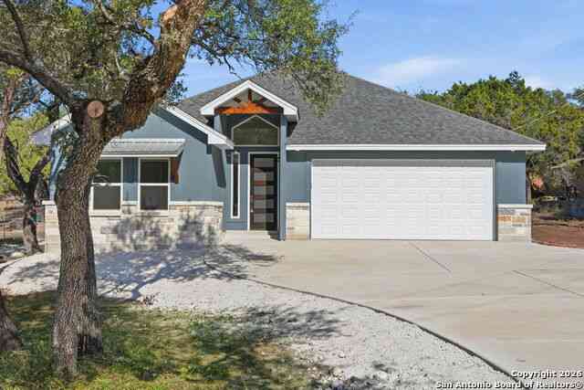 Homes For Sale - 1169 Johnson Rd<br/> Canyon Lake, TX 78133