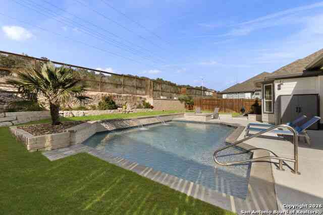 Homes For Sale - 705 Treetop Pass<br/> New Braunfels, TX 78130