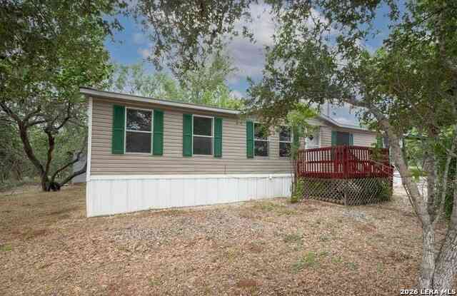 Homes For Sale - 2113 Zion Hill<br/> Seguin, TX 78155