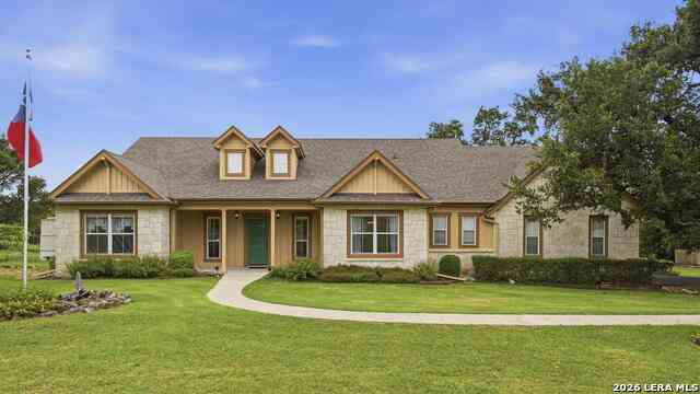 Homes For Sale - 105 Dove Mountain<br/> Boerne, TX 78006