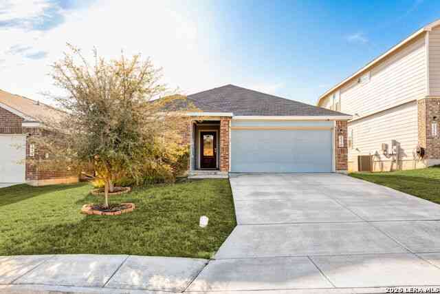 Homes For Sale - 2370 Bullfinch<br/> New Braunfels, TX 78130