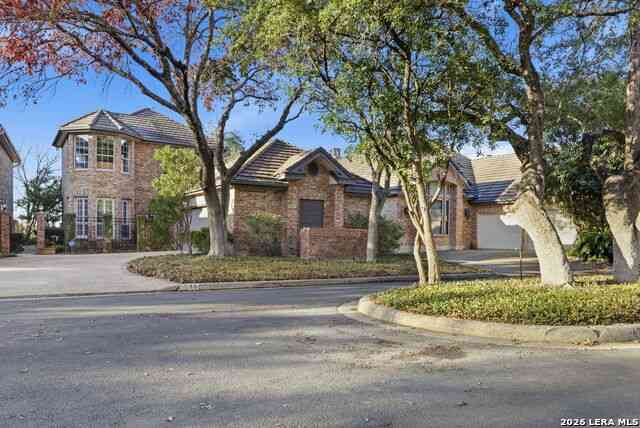 Homes For Sale - 35 Haverhill Way<br/> San Antonio, TX 78209