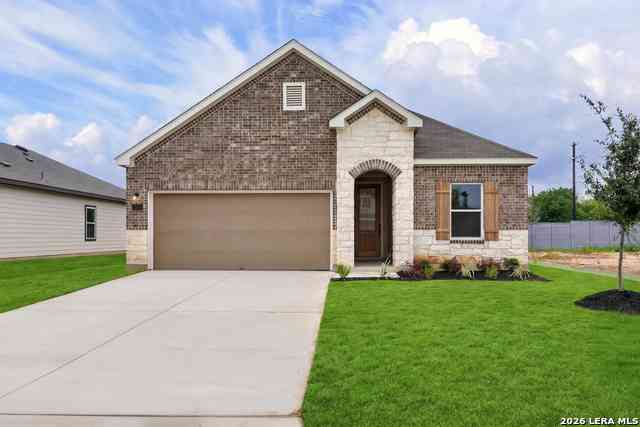 Homes For Sale - 12838 Hill Plains Dr.<br/> Schertz, TX 78154
