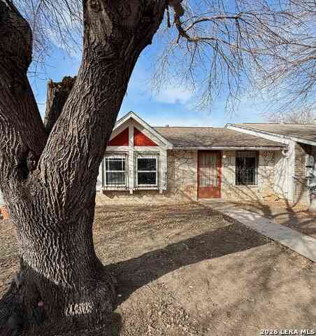 Townhouse For Sale - 6605 Spring Lark St<br/> San Antonio, TX 78249