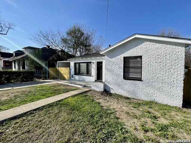 Homes For Sale - 1027 Nolan<br/> San Antonio, TX 78202