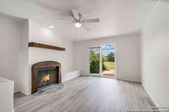 Townhouse For Sale - 108 Lachite #c-290 #C-290<br/> Llano County, Horseshoe Bay, TX 78657