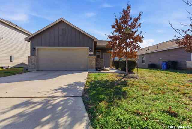 Homes For Sale - 2521 Hiddenbrooke Trace<br/> Seguin, TX 78155