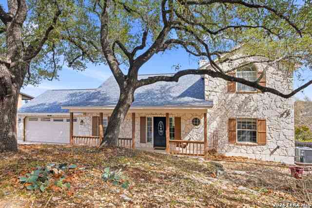 Homes For Sale - 1122 Highland Terrace<br/> Canyon Lake, TX 78133