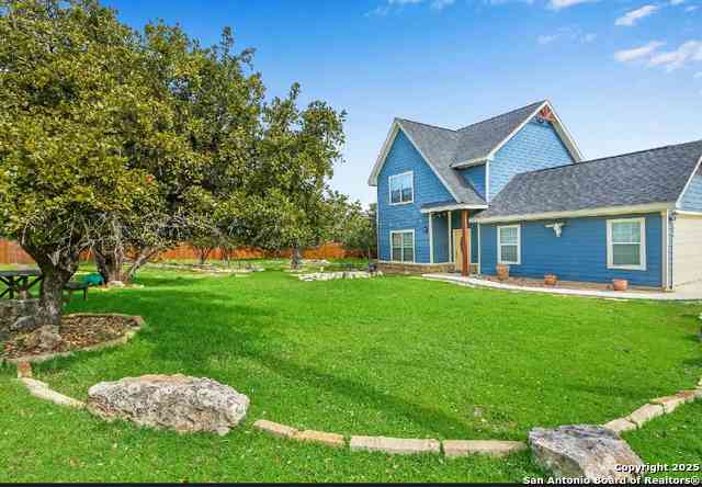 Homes For Sale - 1009 Eagle Flight Dr<br/> Canyon Lake, TX 78133