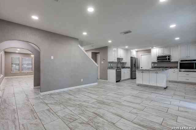 Homes For Sale - 338 Territory Oak<br/> San Antonio, TX 78253