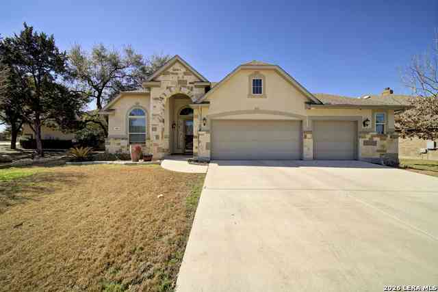 Homes For Sale - 415 Mission Hill<br/> New Braunfels, TX 78132