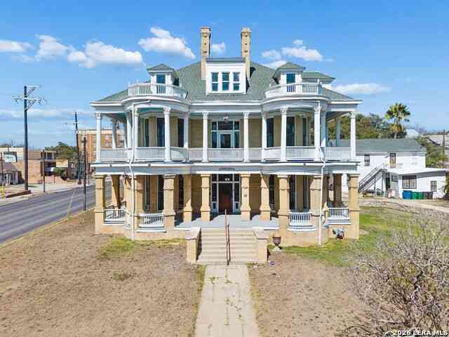 Homes For Sale - 339 W Woodlawn Ave<br/> San Antonio, TX 78212