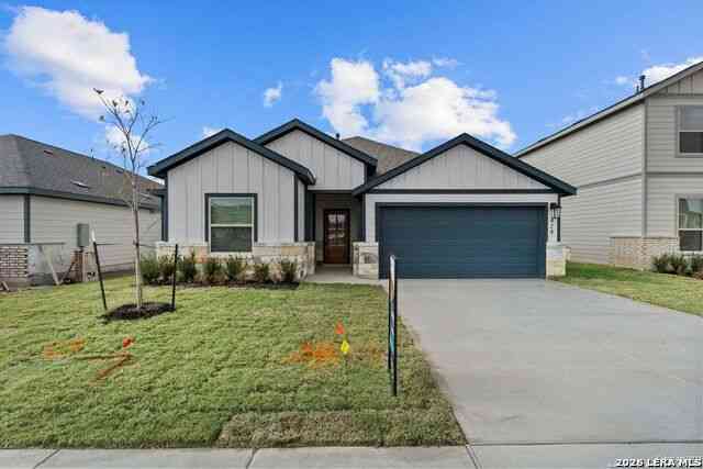 Homes For Sale - 424 Salamander<br/> San Marcos, TX 78666