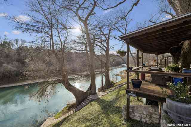 Homes For Sale - 1520 Rocky River<br/> Canyon Lake, TX 78133