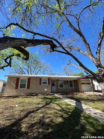 Homes For Sale - 222 Eastley<br/> San Antonio, TX 78217