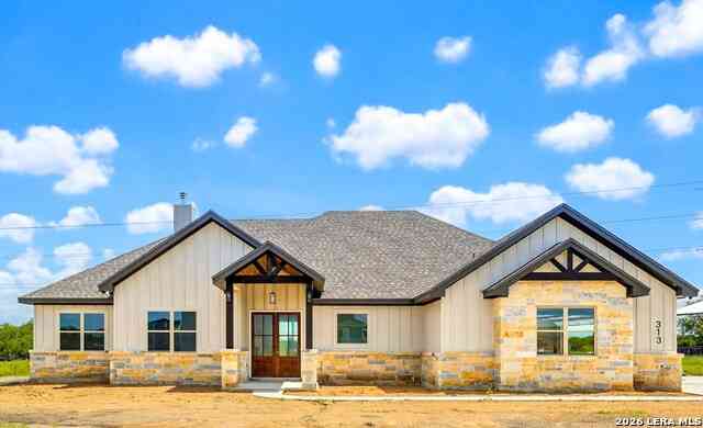 Homes For Sale - 313 Farmhouse Drive<br/> Marion, TX 78124