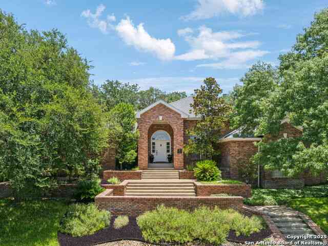 Homes For Sale - 10 Inwood Manor<br/> San Antonio, TX 78248