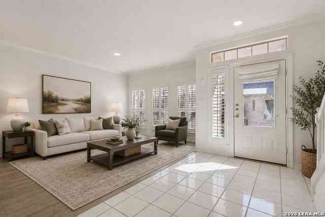Townhouse For Sale - 158 Oakwell Farms<br/> San Antonio, TX 78218