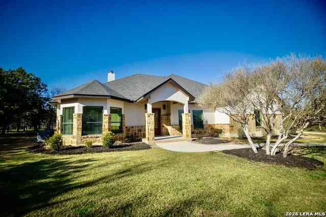 Homes For Sale - 750 Cambridge<br/> New Braunfels, TX 78132