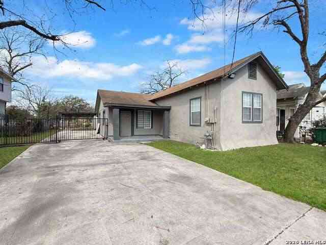 Homes For Sale - 613 N Chupaderas<br/> San Antonio, TX 78207