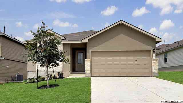 Homes For Sale - 121 Tawny Owl<br/> San Antonio, TX 78253