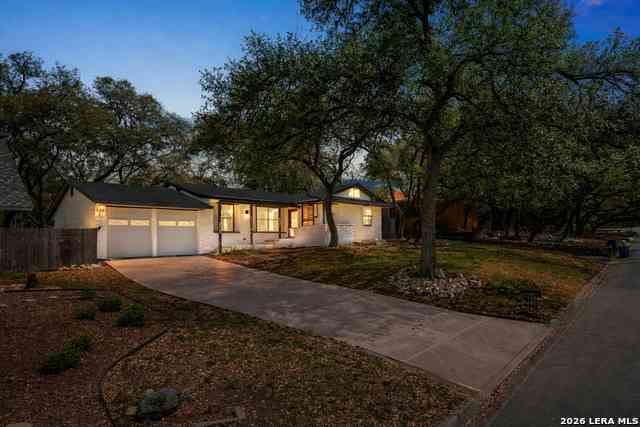 Homes For Sale - 423 Fantasia<br/> San Antonio, TX 78216
