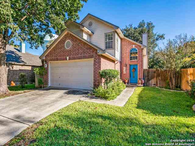 Homes For Sale - 16 Pembroke Lane<br/> San Antonio, TX 78240