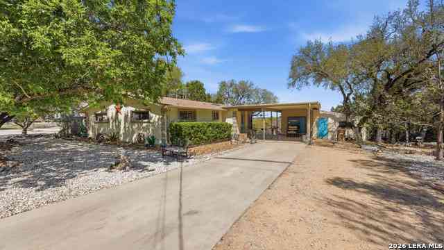 Homes For Sale - 1268 Lakeside Dr W<br/> Canyon Lake, TX 78133