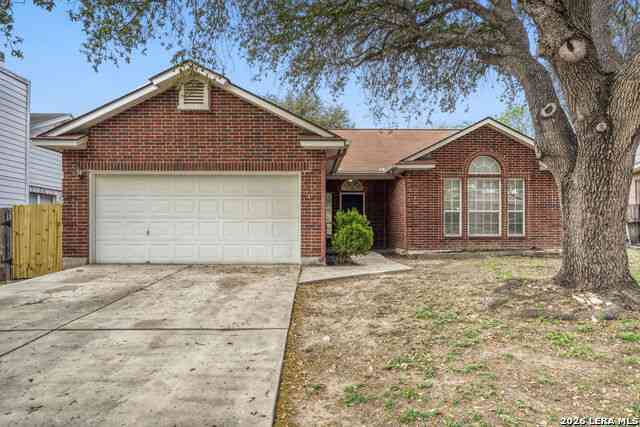 Homes For Sale - 6374 Parkland Oaks Dr<br/> San Antonio, TX 78240
