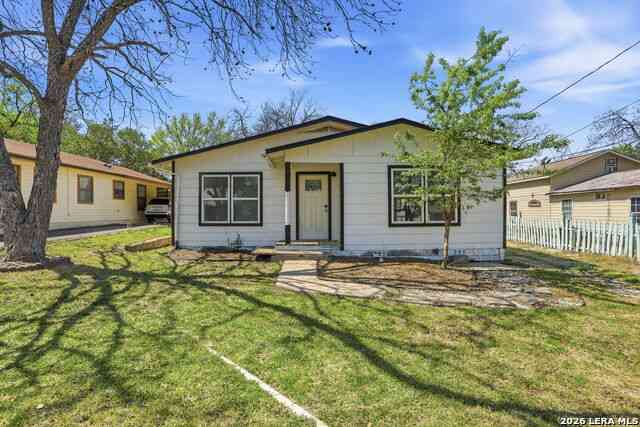 Homes For Sale - 246 S West End<br/> New Braunfels, TX 78130