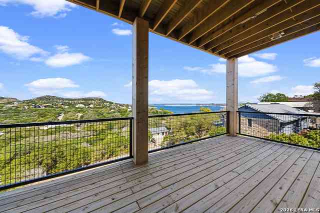 Homes For Sale - 1123 Ledge Path<br/> Canyon Lake, TX 78133