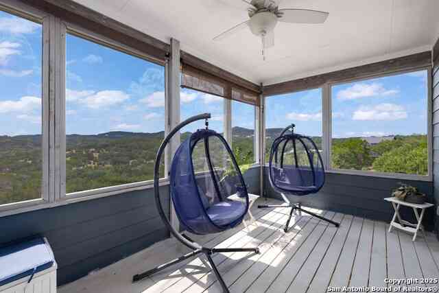 Homes For Sale - 667 Rock Castle<br/> Canyon Lake, TX 78133