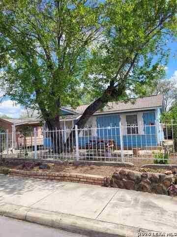 Homes For Sale - 326 S San Joaquin Ave<br/> San Antonio, TX 78237