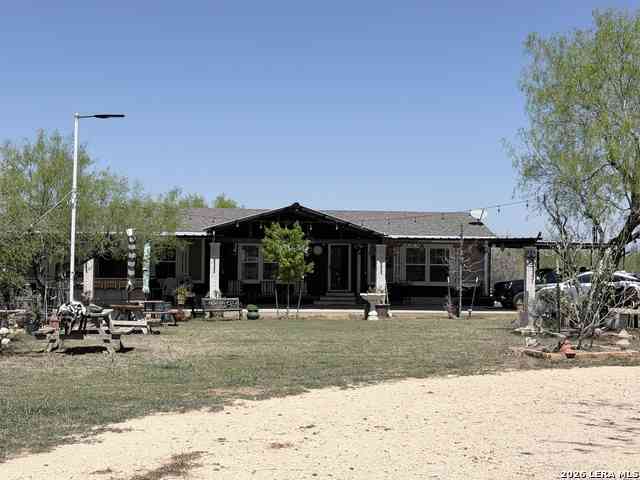 Mobile Home For Sale - 152 County Road 2667<br/> Devine, TX 78016