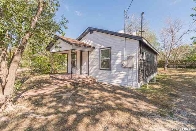 Homes For Sale - 524 Avenue B<br/> Seguin, TX 78155