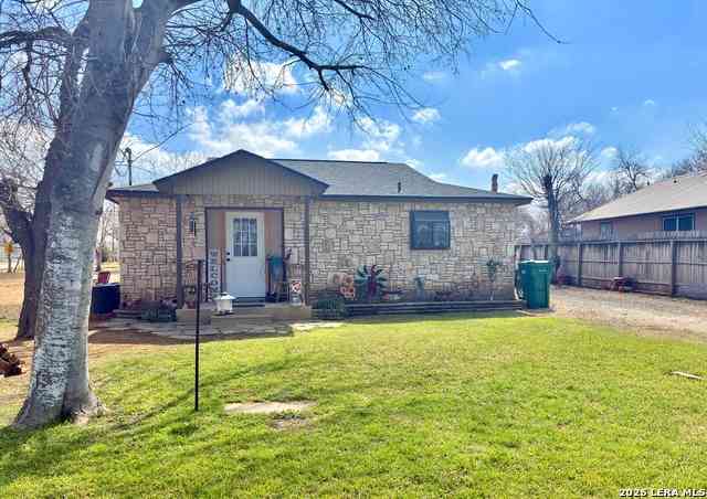 Homes For Sale - 1314 Commerce<br/> Jourdanton, TX 78026