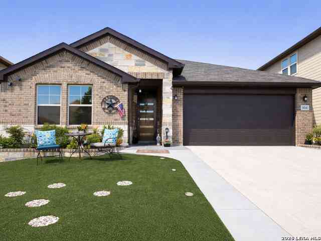 Homes For Sale - 10242 Juniper Oaks<br/> Boerne, TX 78006