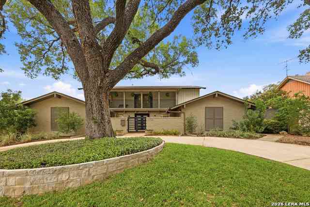 Homes For Sale - 2203 Briarwood Dr<br/> San Antonio, TX 78209