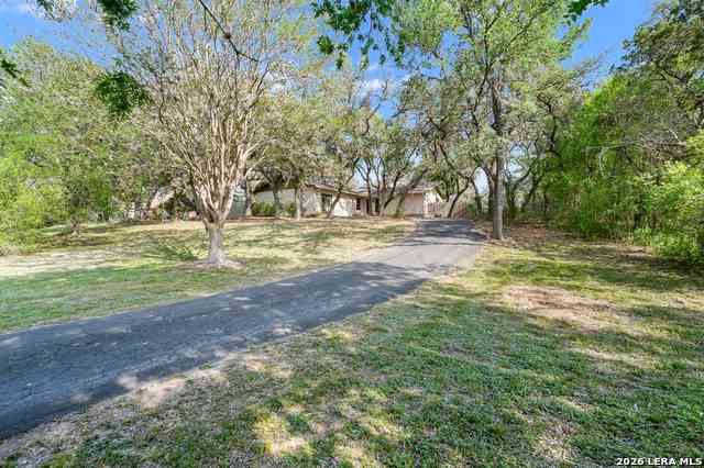 Homes For Sale - 7806 Shady Hollow Ln<br/> San Antonio, TX 78255