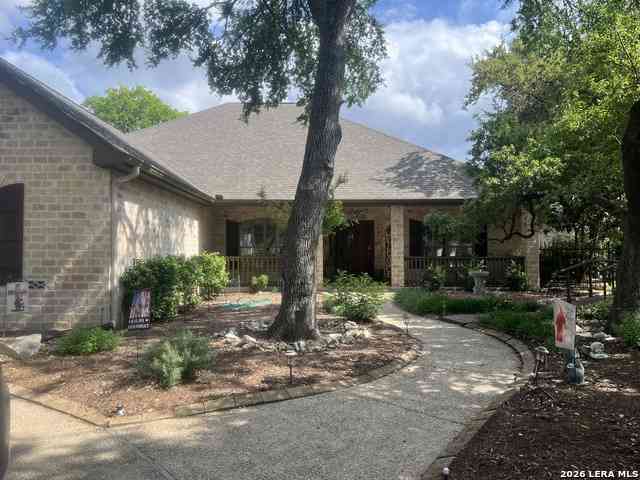Homes For Sale - 30310 Fairway Run<br/> Fair Oaks Ranch, TX 78015