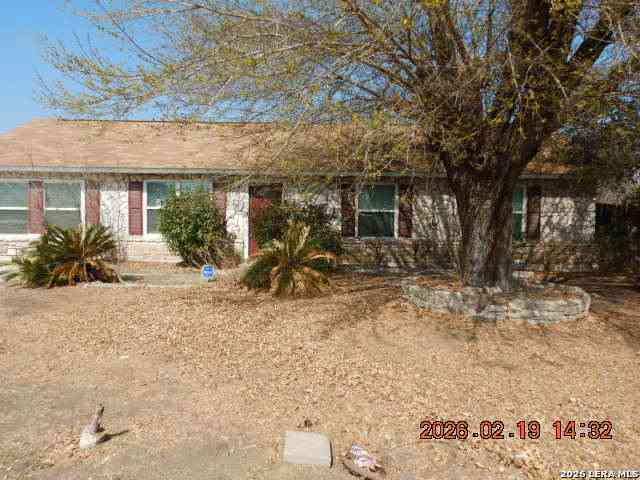 Homes For Sale - 5875 Castle Lk<br/> San Antonio, TX 78218