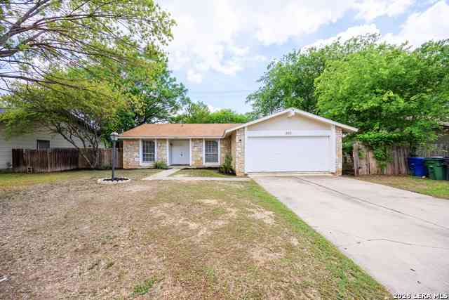 Homes For Sale - 602 Sawtooth Dr<br/> San Antonio, TX 78245